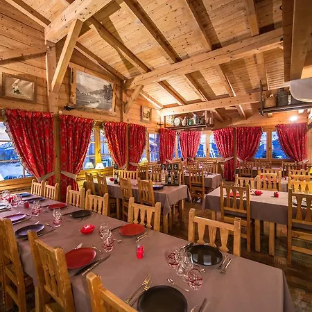 Chalet La Croix Blanche מלון לה ג'ט