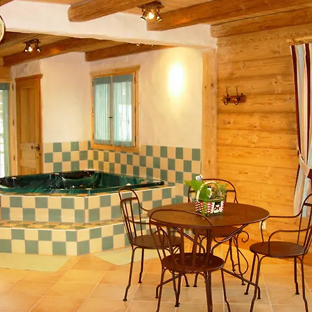 מלון Chalet La Croix Blanche לה ג'ט