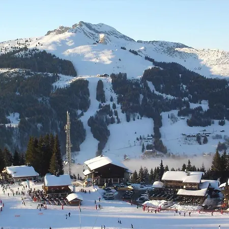 מלון Chalet La Croix Blanche 3*