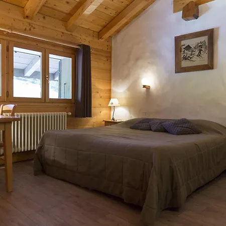 מלון Chalet La Croix Blanche לה ג'ט