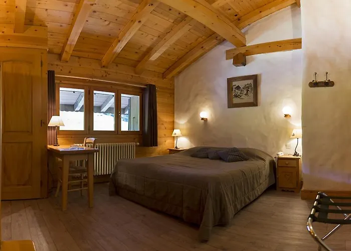 Chalet La Croix Blanche Hotel